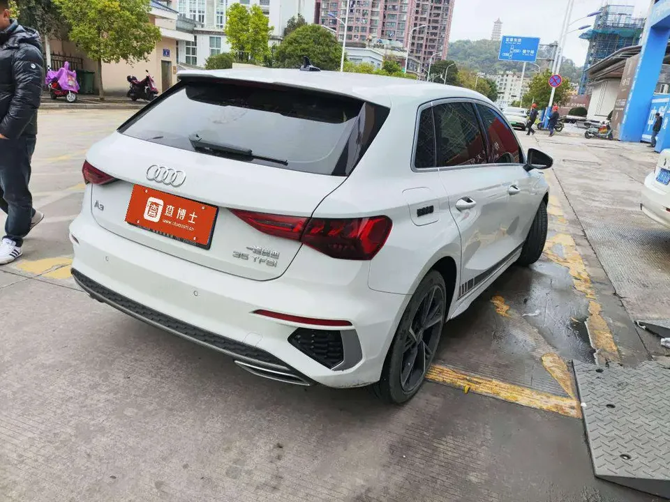 Audi A3 Audi A3 2024 Sportback 35 TFSI stylish and sporty 2024 — миниатюра 4