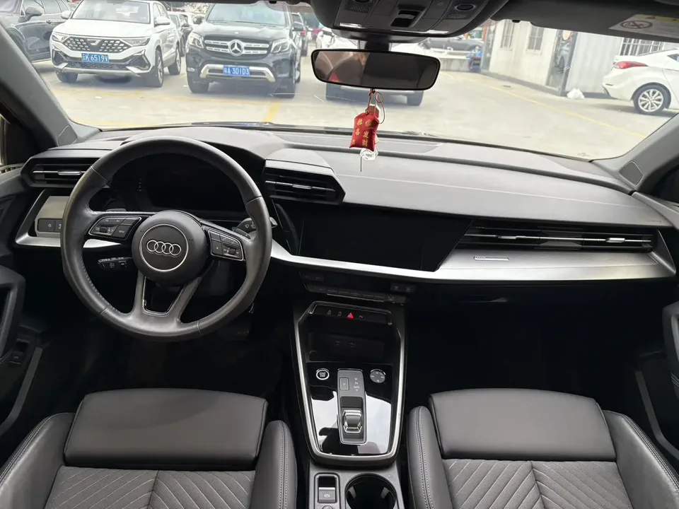 Audi A3 A3L Limousine 35 TFSI Fashionable and Elegant 2023 — миниатюра 5