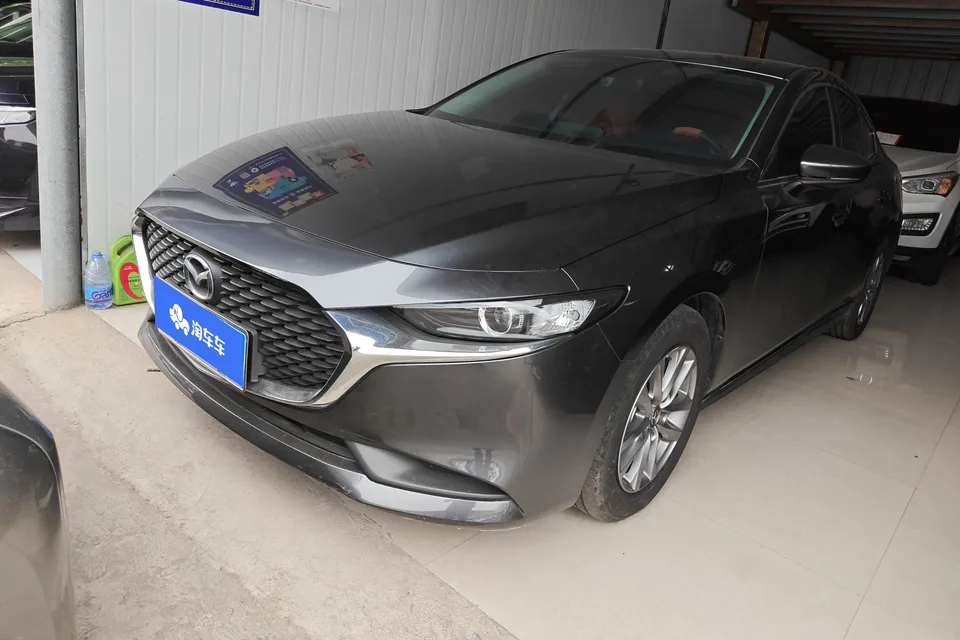Mazda Axela 2.0L automatic quality version 2023 — фото 1, купить с доставкой в Москву