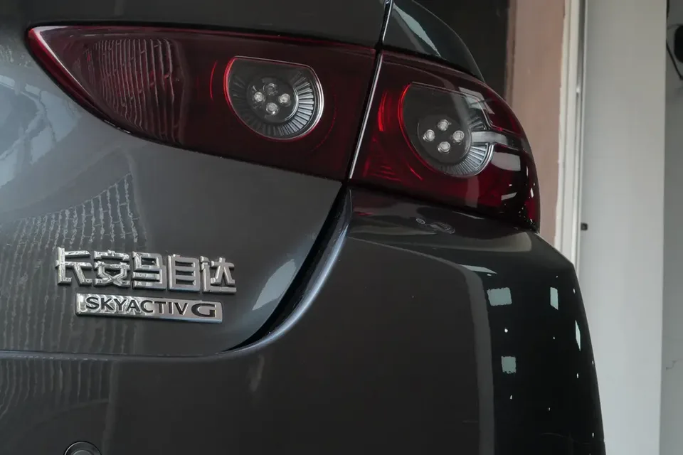 Mazda Axela 1.5L manual quality version 2023 — миниатюра 2
