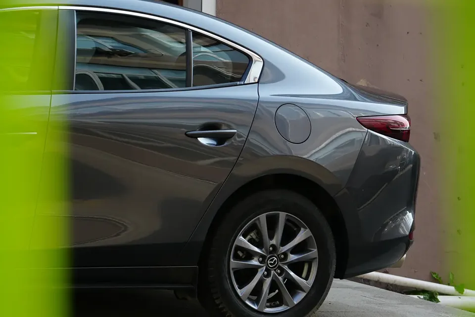 Mazda Axela 1.5L manual quality version 2023 — миниатюра 3