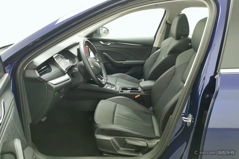 Skoda Octavia PRO TSI280 DSG Exclusive Edition 2022 — миниатюра 5