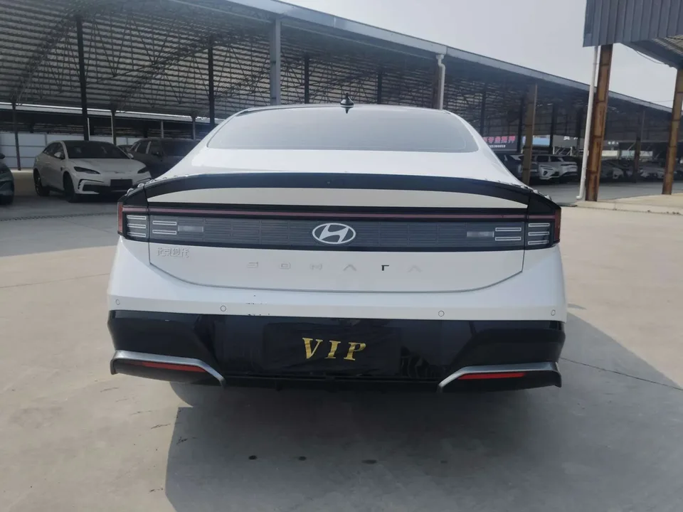 Hyundai Sonata 1.5T Pro 2024 — миниатюра 2