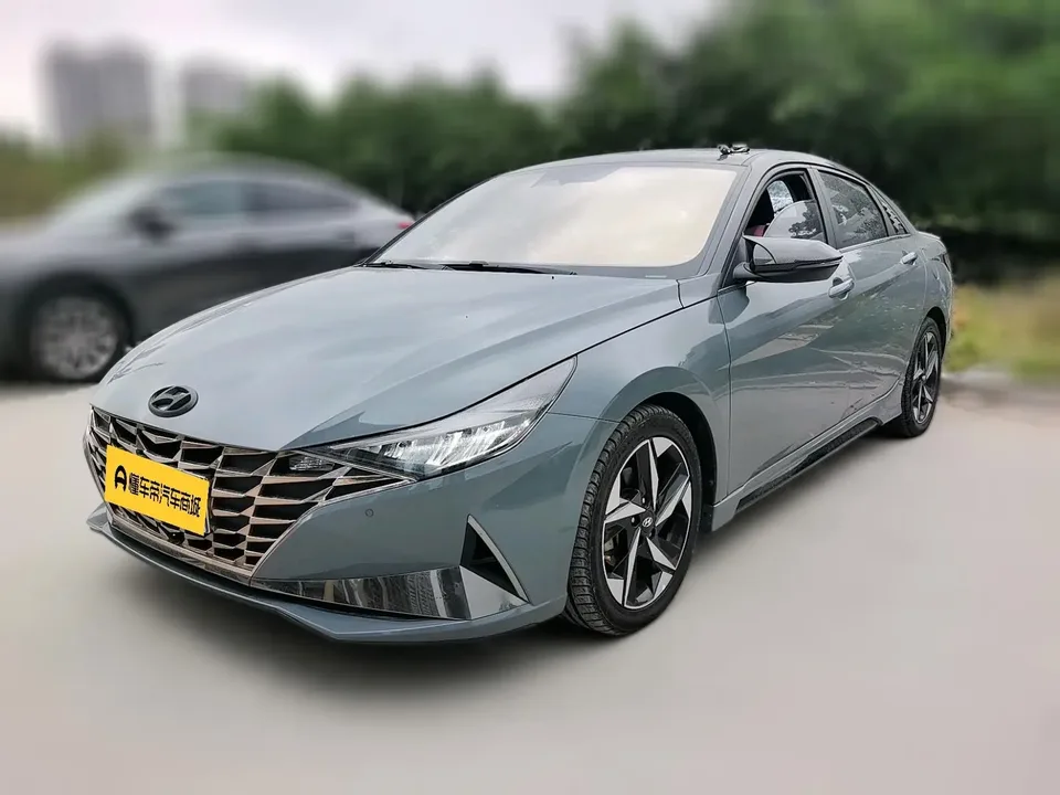 Hyundai Elantra 2023
