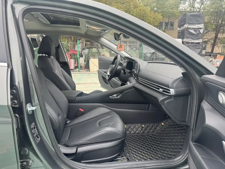Hyundai Elantra 1.5L CVT GLX Elite Edition 2023 — миниатюра 3