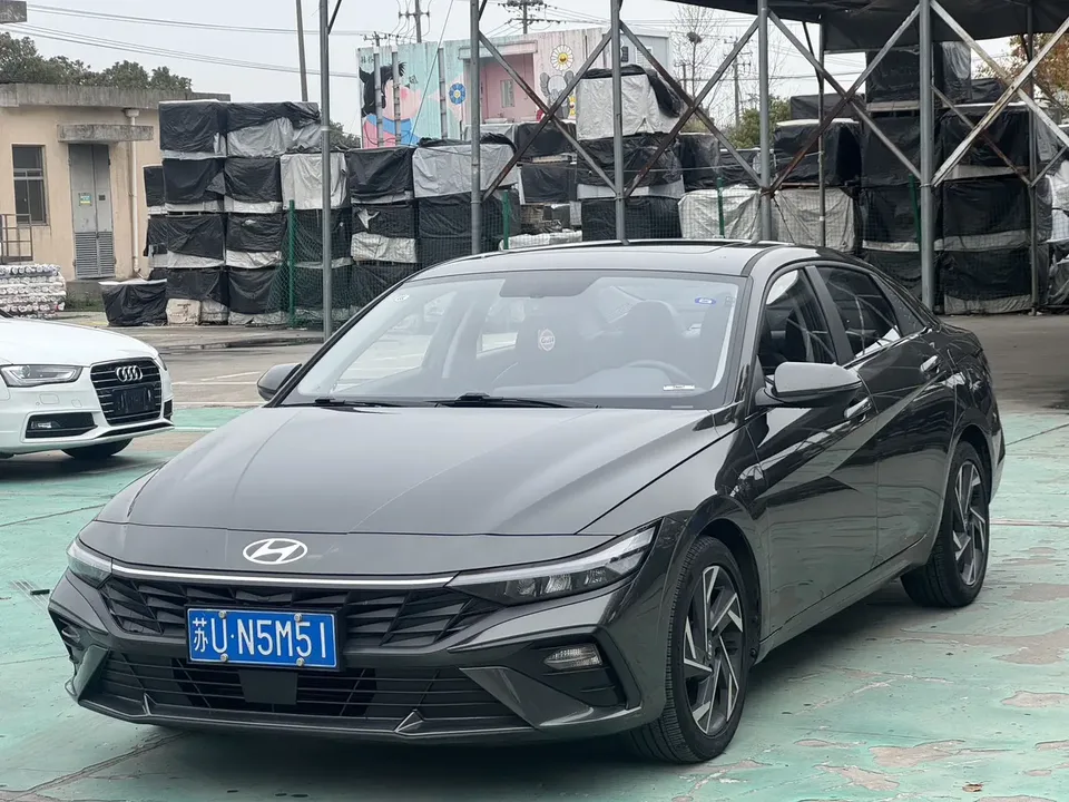 Hyundai Elantra 1.5L CVT GLX Elite Edition 2023 — фото 1, купить с доставкой в Москву
