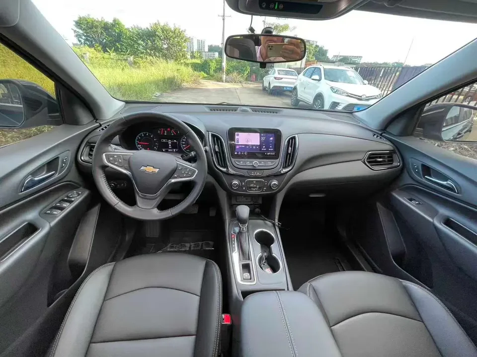 Chevrolet Equinox Explorer 2022 535T Territory Edition 2023 — миниатюра 5