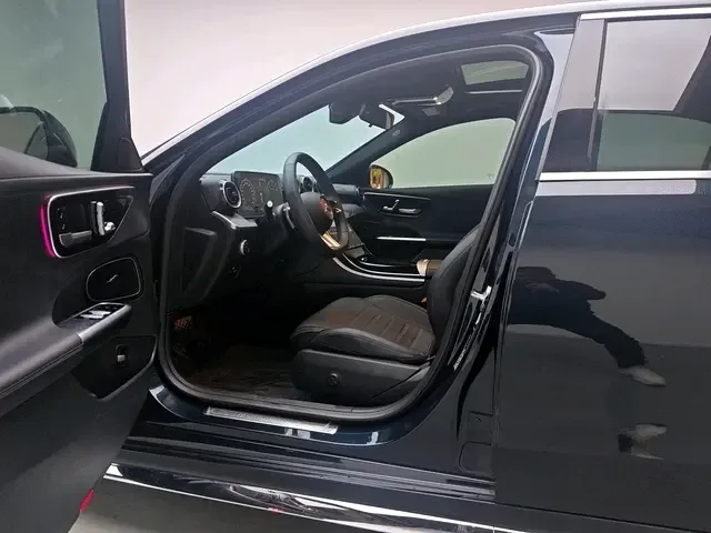 Mercedes-Benz C-Class Mercedes Benz C Class 2023 C 200 L Sport 2023 — thumbnail 5
