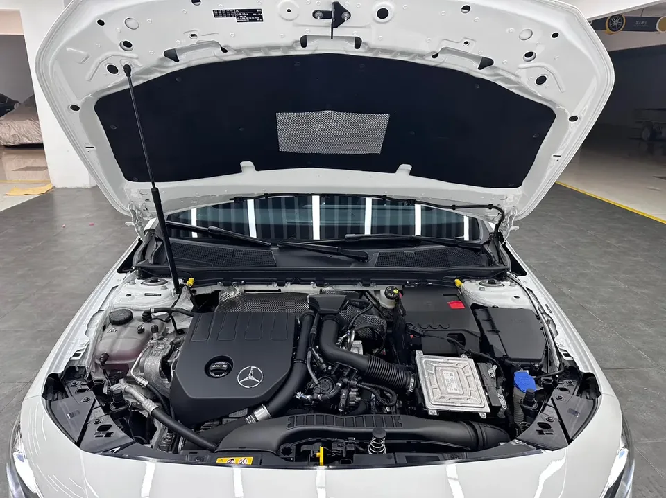 Mercedes-Benz Mercedes Benz A Class Mercedes-Benz A-Class 2023 A 200 L Sports Sedan Fashion Edition 2023 — миниатюра 2