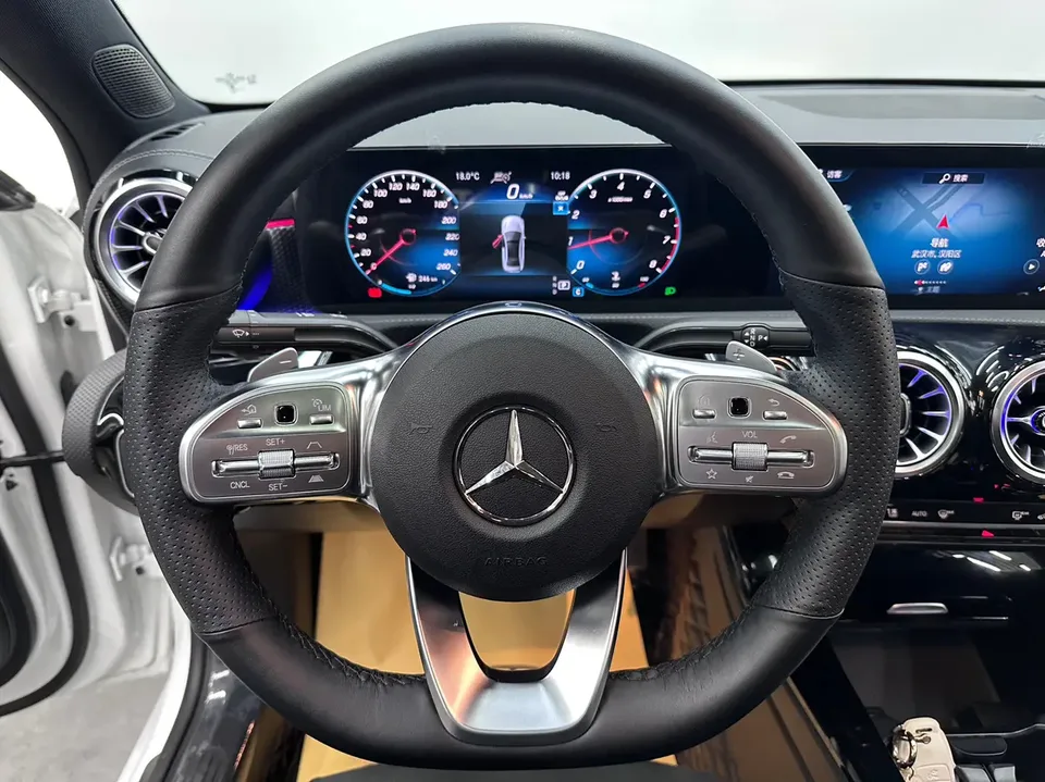 Mercedes-Benz Mercedes Benz A Class Mercedes-Benz A-Class 2023 A 200 L Sports Sedan Fashion Edition 2023 — миниатюра 4