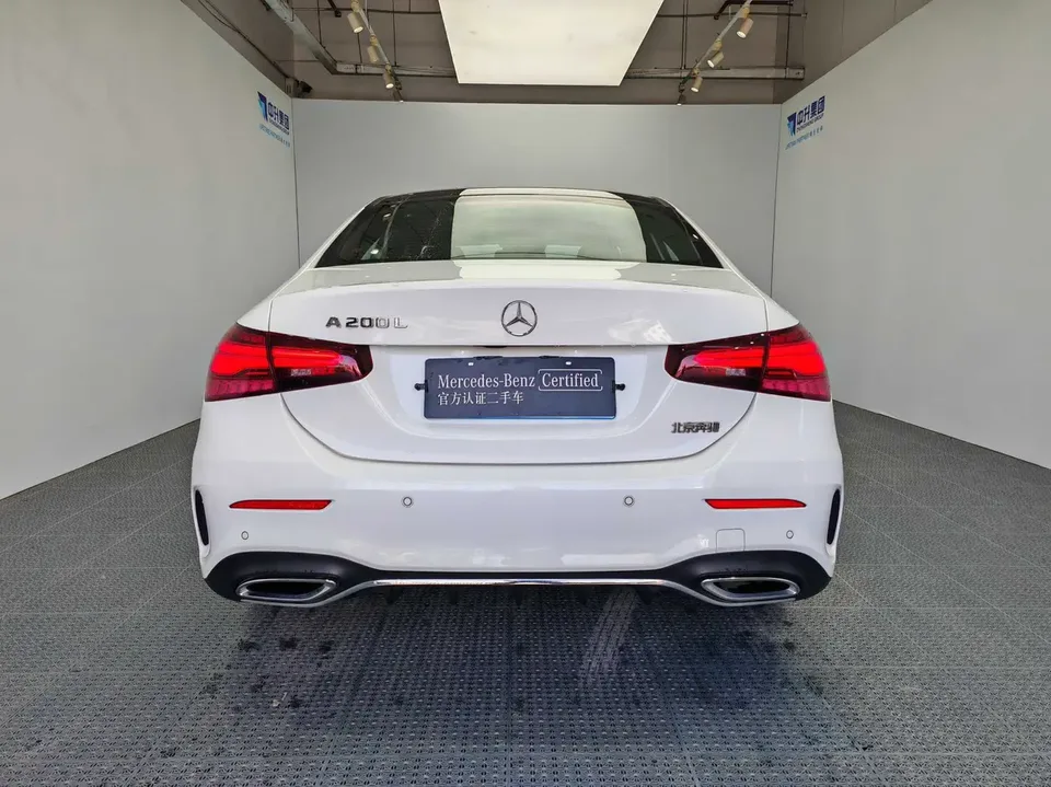 Mercedes-Benz Mercedes Benz A Class Mercedes-Benz A-Class 2023 A 200 L Sports Sedan Fashion Edition 2023 — миниатюра 2