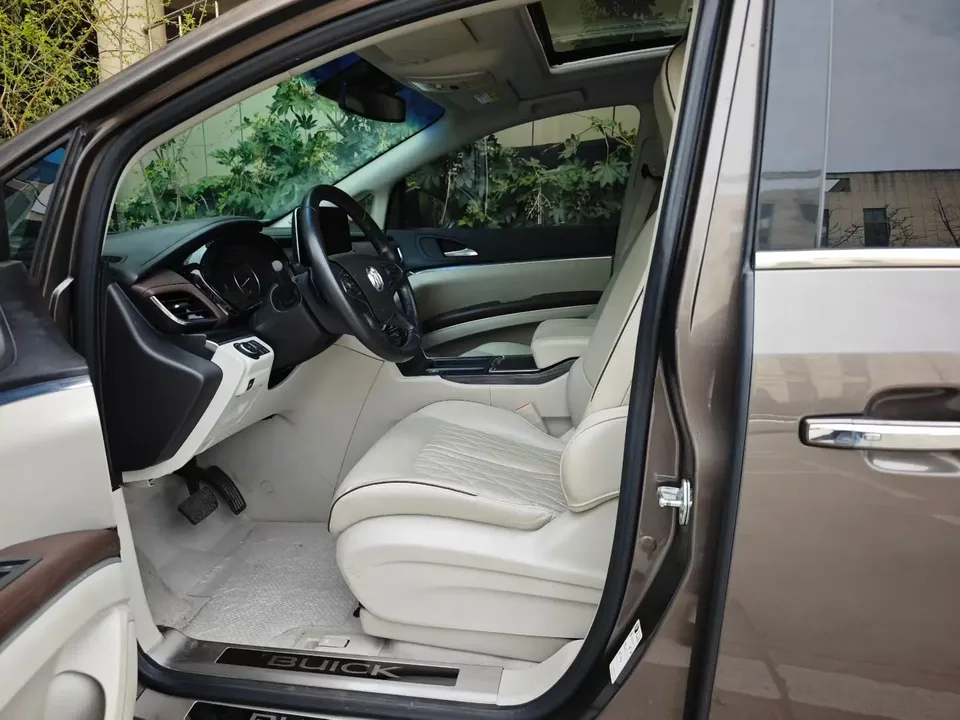 Buick GL8 Buick GL8 2022 Land Business Class 652T Luxury Edition 2022 — миниатюра 5