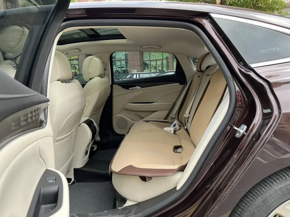 Buick LaCrosse LaCrosse 2022 Aivia 2.0T Early Access Model 2022 — миниатюра 3