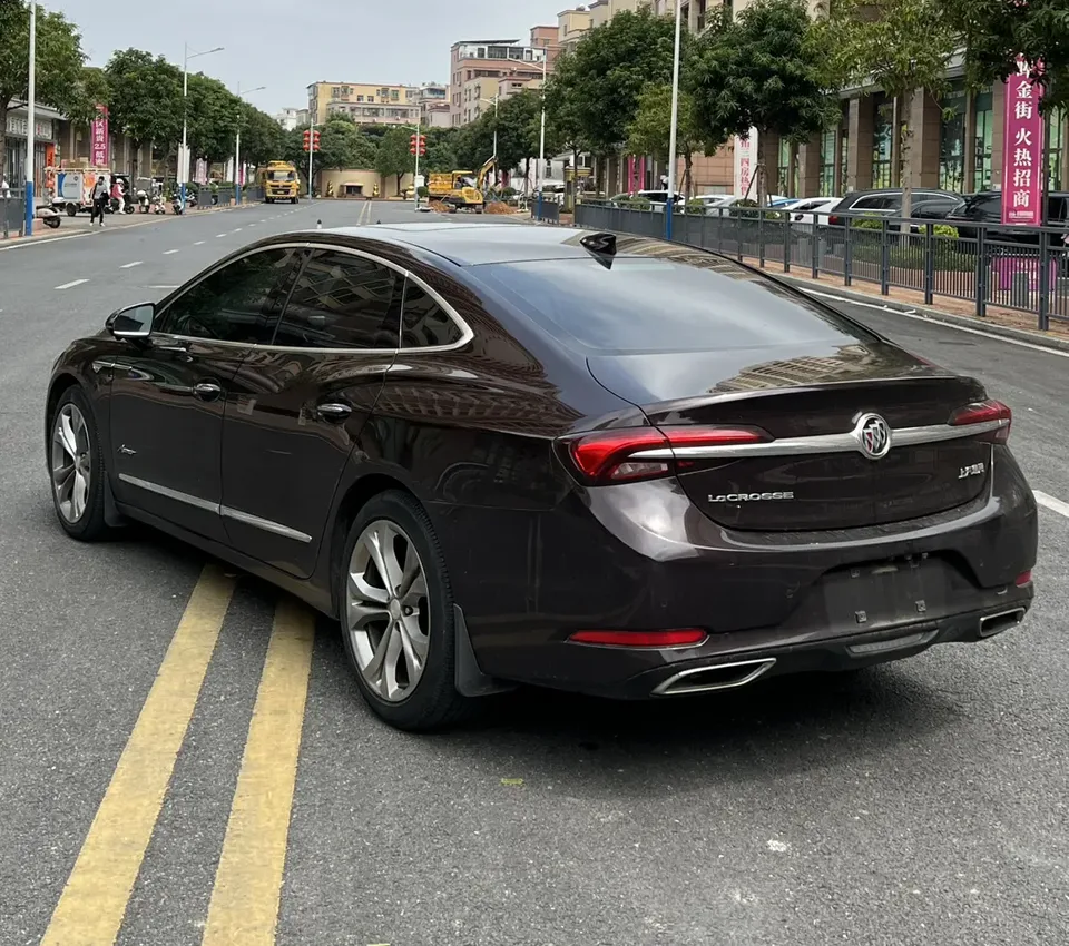 Buick LaCrosse LaCrosse 2022 Aivia 2.0T Early Access Model 2022 — миниатюра 4