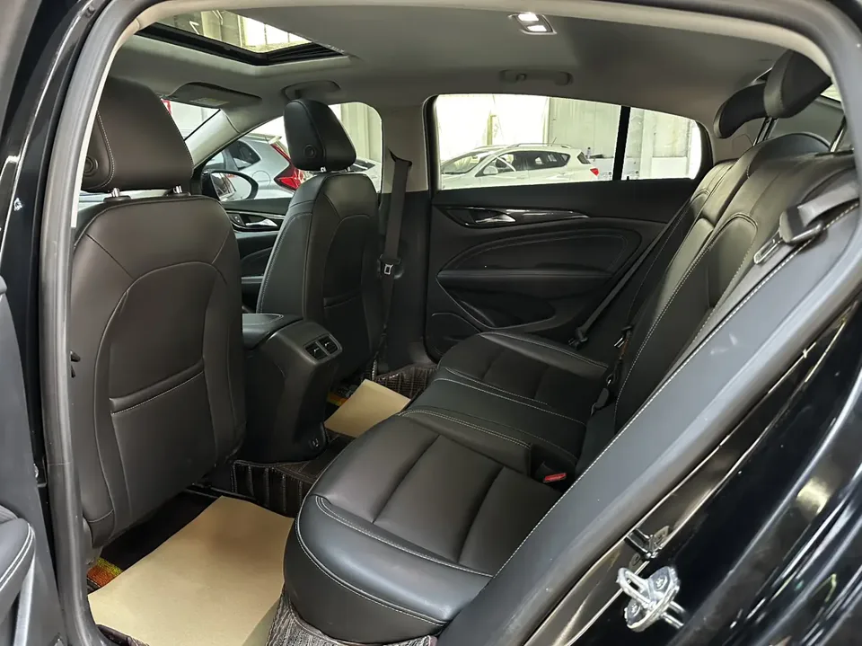 Buick Majesty Regal 2024 25T Super Edition 2024 — миниатюра 4