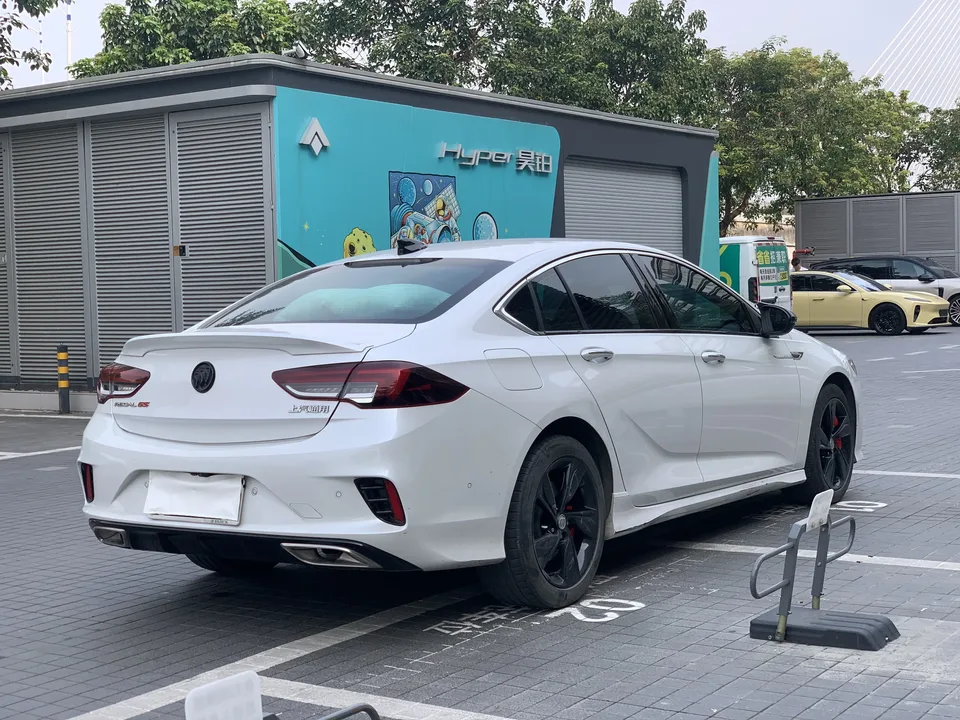 Buick Majesty 2022