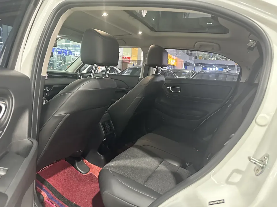 Honda VEZEL 1.5L CVT technology version 2023 — миниатюра 3