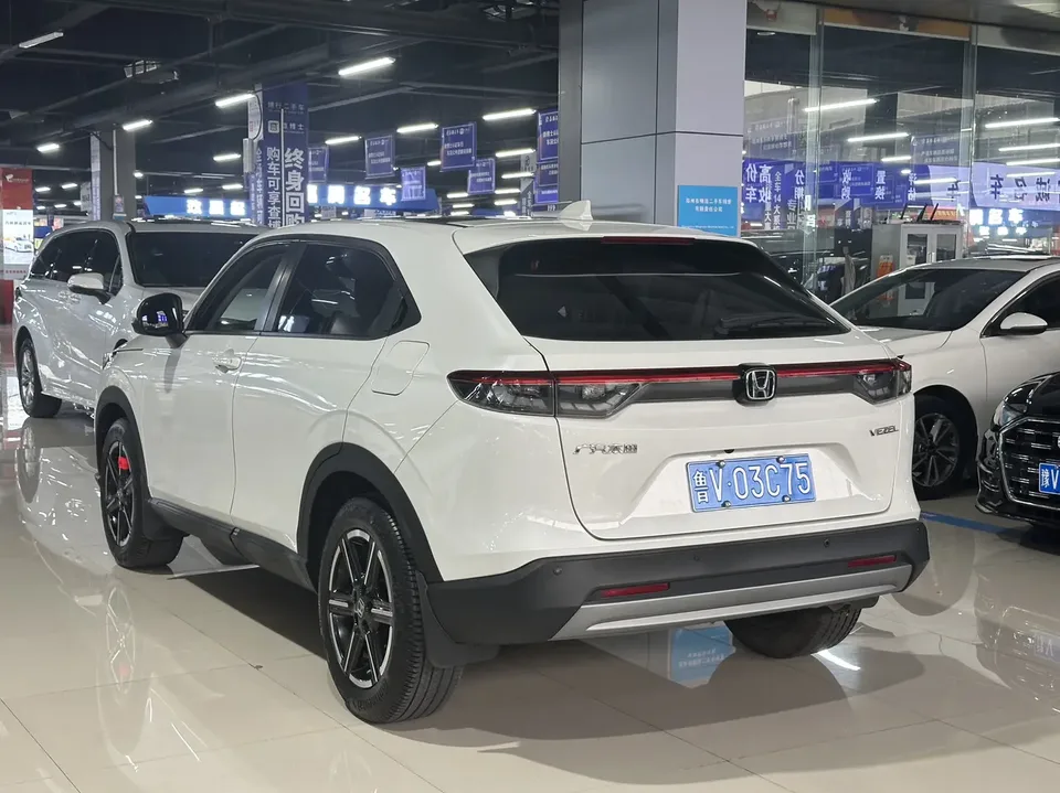 Honda VEZEL 1.5L CVT technology version 2023 — миниатюра 4