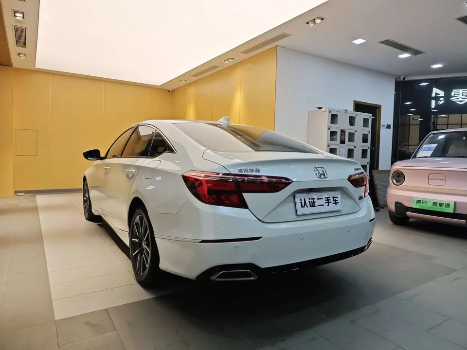 Honda Inspire Inship 2022 260TURBO Exquisite Edition 2023 — миниатюра 2