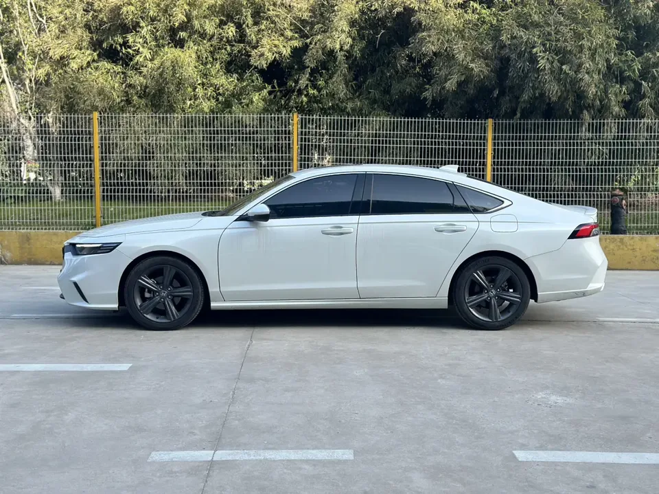 Honda Inspire Insignia 260TURBO Elegant Edition 2024 — миниатюра 4