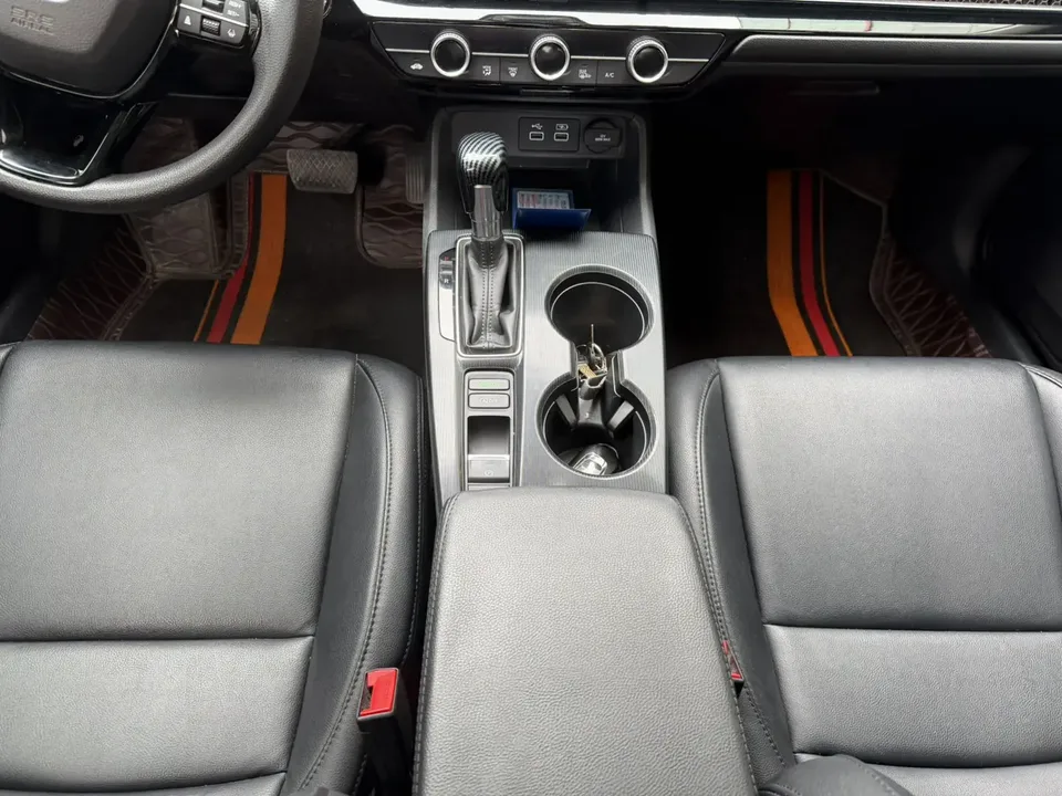 Honda Integra HATCHBACK 240TURBO CVT trendsetting version 2024 — миниатюра 4