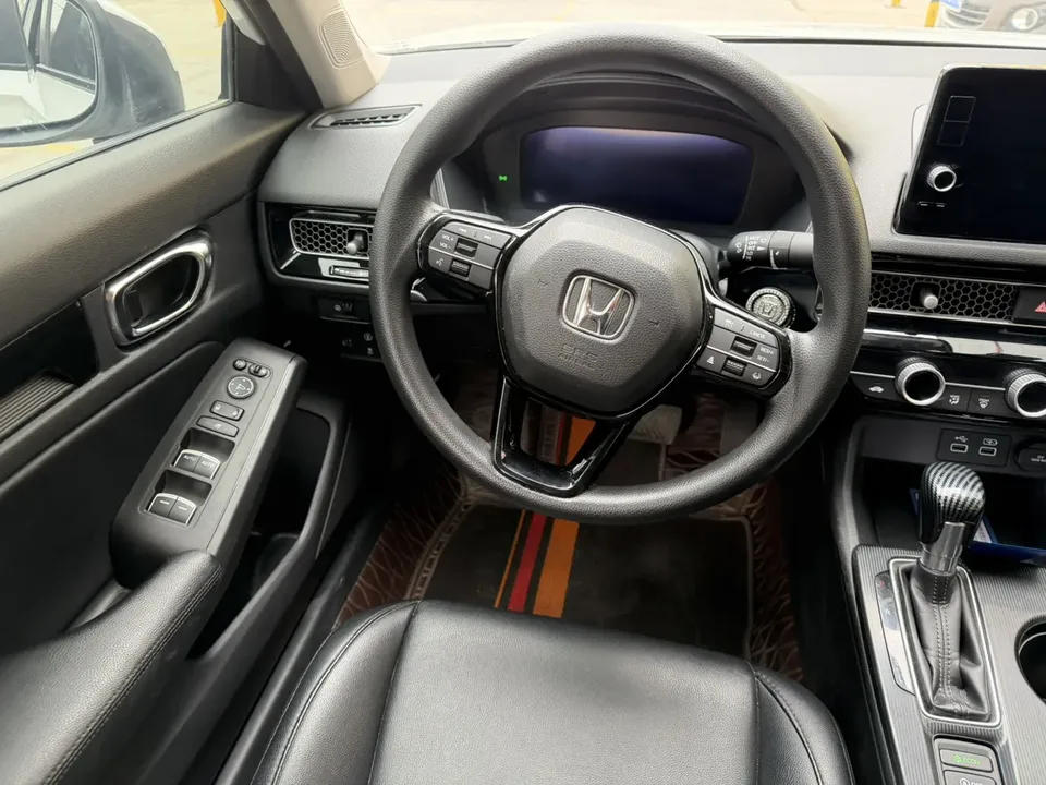 Honda Integra HATCHBACK 240TURBO CVT trendsetting version 2024 — миниатюра 5