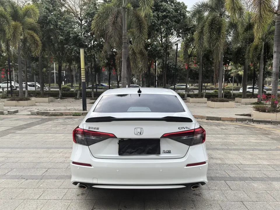Honda CIVIC 2022 Civic 240TURBO CVT Ignition Edition 2023 — миниатюра 2