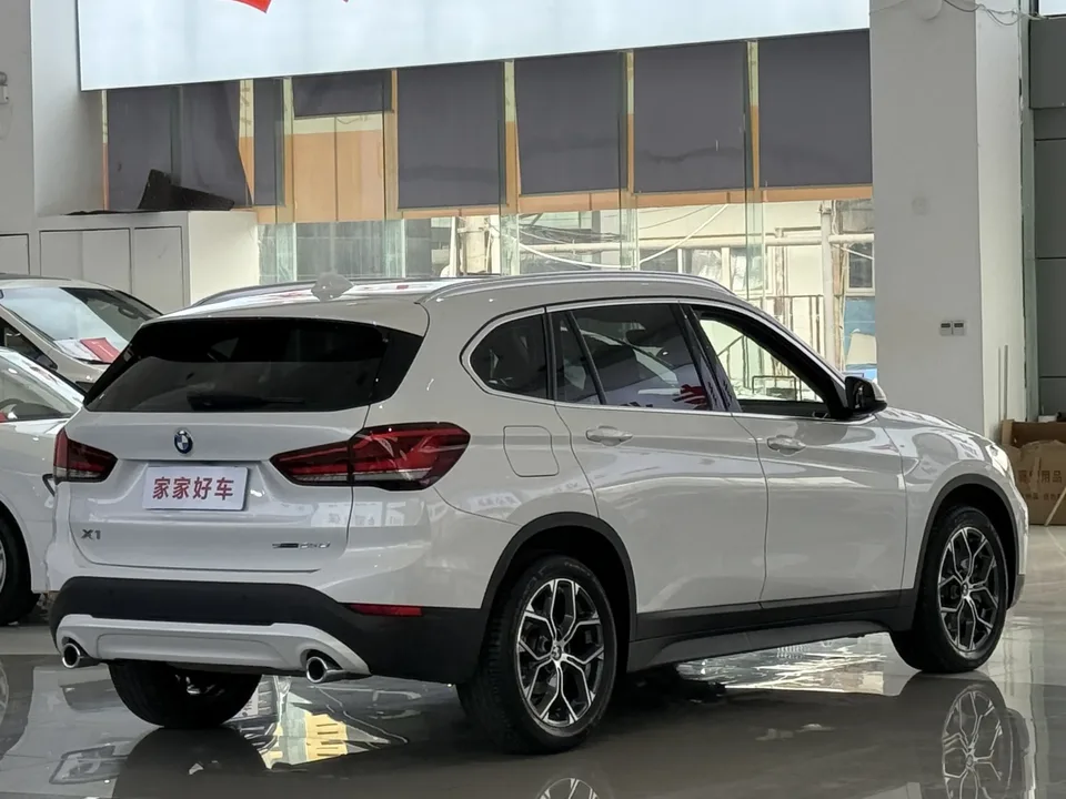 BMW X1 BMW X1 2022 sDrive25Li Leading Edition 2022 — миниатюра 2