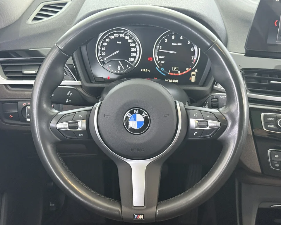 BMW X1 BMW X1 2022 sDrive25Li Leading Edition 2022 — миниатюра 4