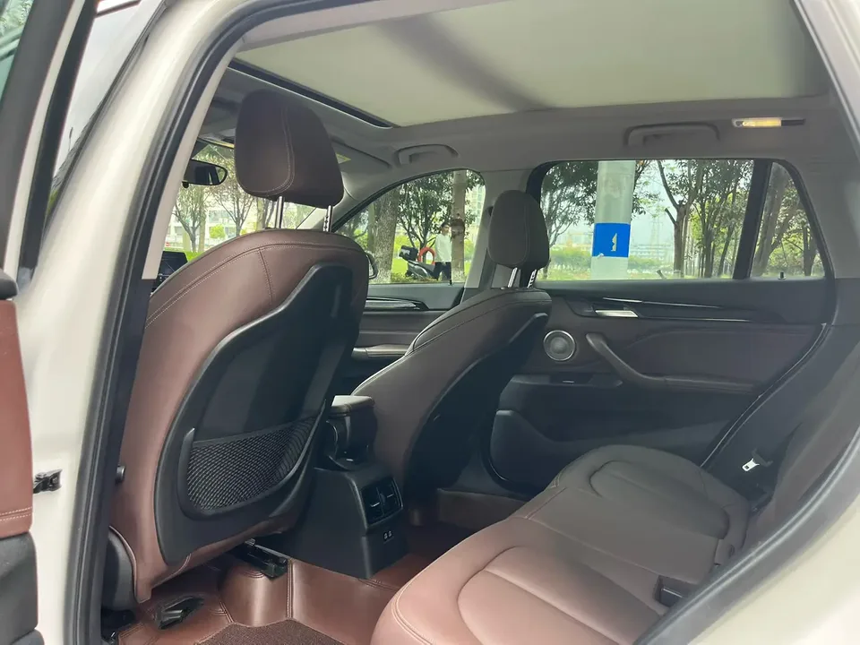 BMW X1 BMW X1 2022 sDrive25Li Leading Edition 2022 — миниатюра 4