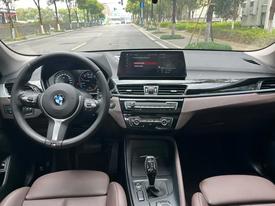 BMW X1 BMW X1 2022 sDrive25Li Leading Edition 2022 — миниатюра 5