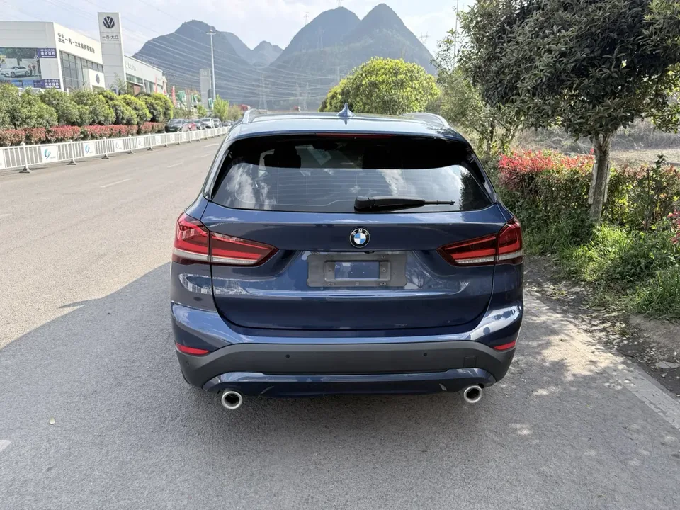 BMW X1 BMW X1 2021 sDrive25Li Leading Edition 2022 — миниатюра 4