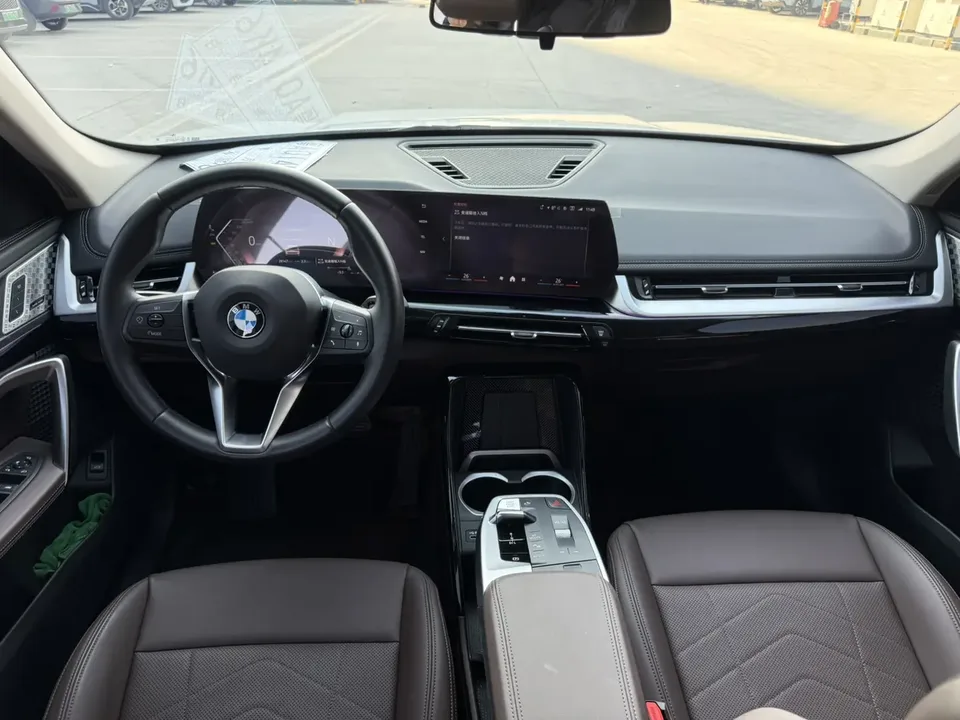 BMW X1 BMW X1 2023 sDrive25Li X Design Package 2024 — thumbnail 4