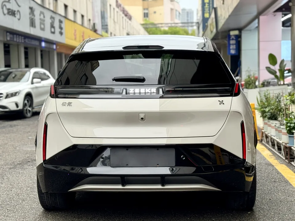 Zeekr X ZEEKR X 2025 four-seat rear-wheel drive cube version 2024 — миниатюра 2