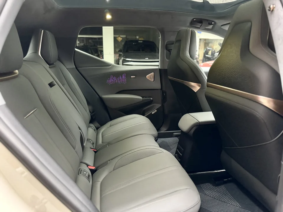 Zeekr X ZEEKR X 2025 four-seat rear-wheel drive cube version 2024 — миниатюра 3