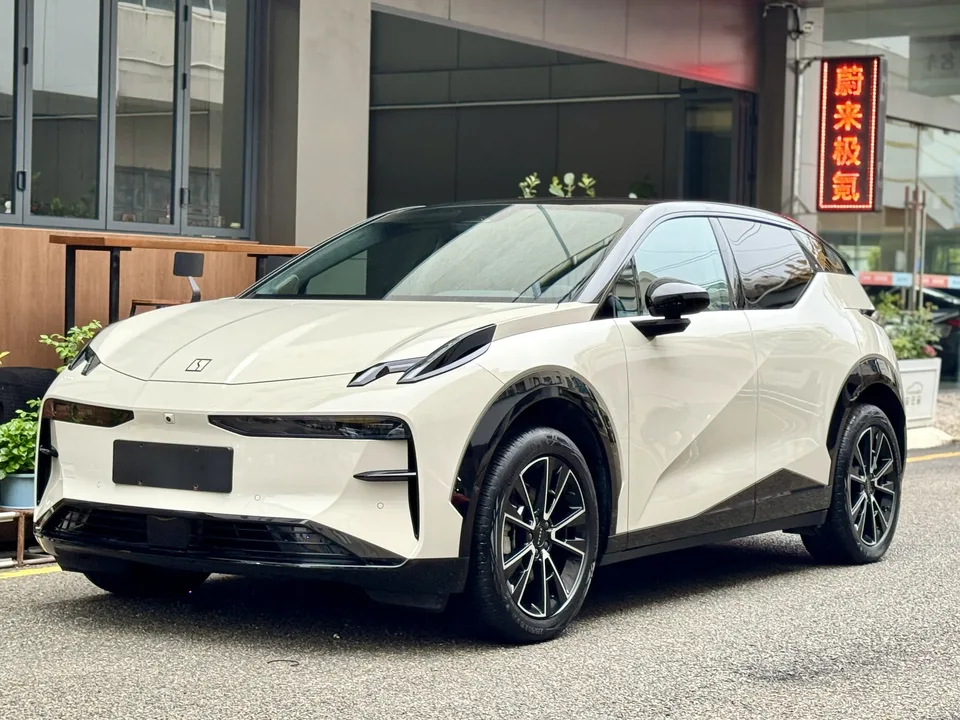 Zeekr X 2024