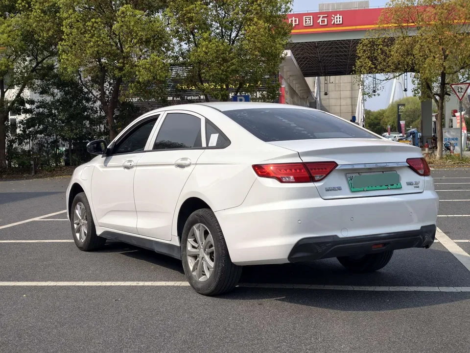 Geely Emgrand EV Emgrand EV 2022 Pro Rental Edition LiFePO4 2024 — thumbnail 2