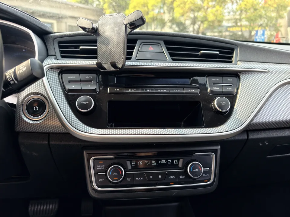 Geely Emgrand EV Emgrand EV 2022 Pro Rental Edition LiFePO4 2024 — thumbnail 3