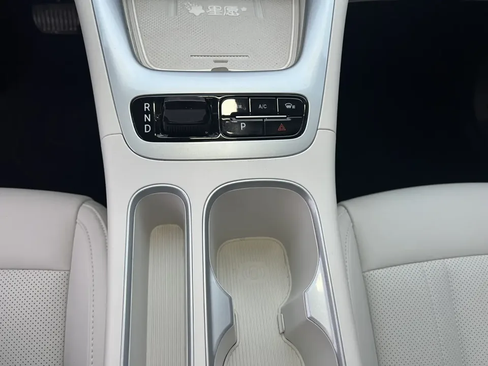Geely Star Wish Star Wish 2025 UP 410km Exploration Edition 2025 — миниатюра 4