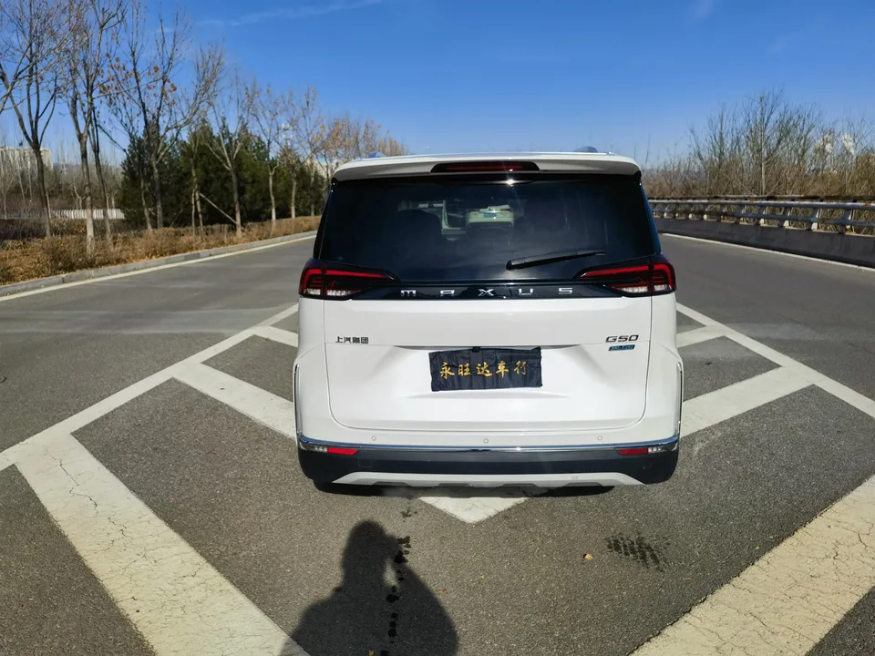 Datong Maxus G50 Maxus G50 2023 PLUS 1.5T Automatic Escort Edition 2023 — миниатюра 2