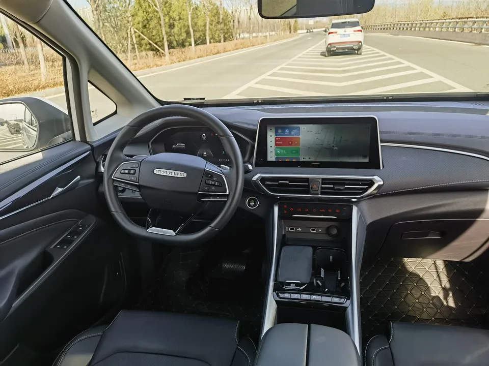 Datong Maxus G50 Maxus G50 2023 PLUS 1.5T Automatic Escort Edition 2023 — миниатюра 3
