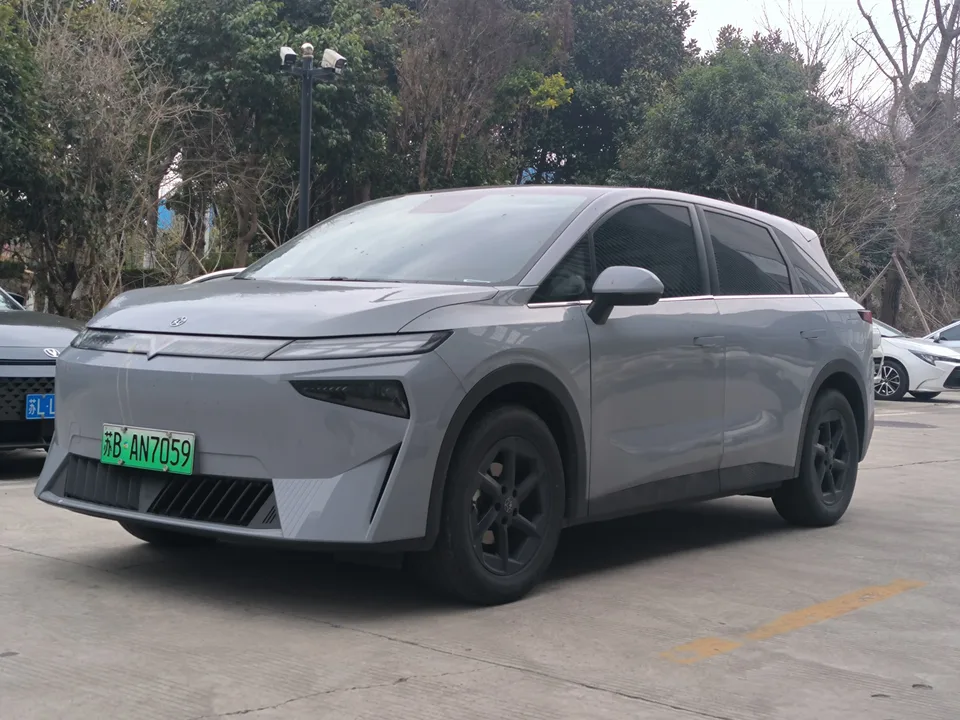 Kai Chen Venucia VX6 2024