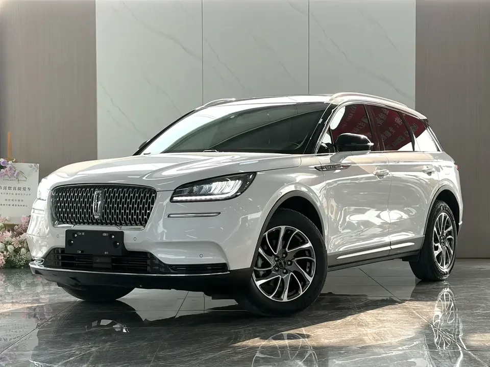 Lincoln Adventurer Adventurer 2022 Adventurer 2022 2.0T two-wheel drive exclusive edition 2022 — photo 1, buy with delivery to Moscow