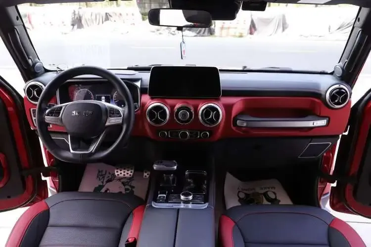 BAIC Beijing Off-road BJ40 Beijing Off-road BJ40 2023 2.0T Automatic 4WD City Hunter Edition Knight Edition 2024 — миниатюра 5