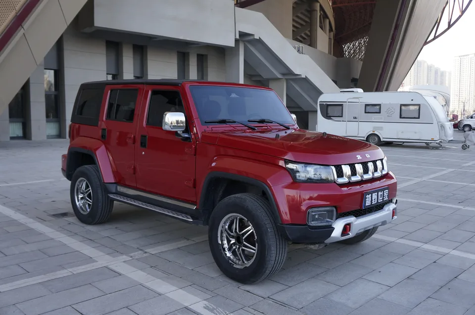 BAIC Beijing Off-road BJ40 2.0T Automatic 4WD City Hunter Edition Knight Edition 2022 — миниатюра 2