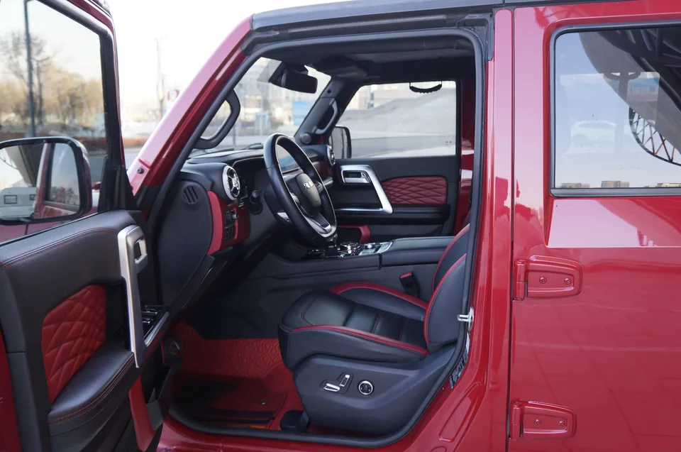 BAIC Beijing Off-road BJ40 2.0T Automatic 4WD City Hunter Edition Knight Edition 2022 — миниатюра 3