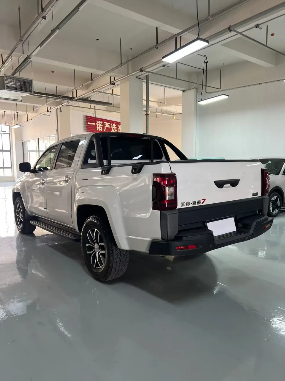 Jiangling Domain Tiger 7 Yuhu 7 2022 2.0T manual diesel four-wheel drive exclusive standard axle 2023 — миниатюра 4