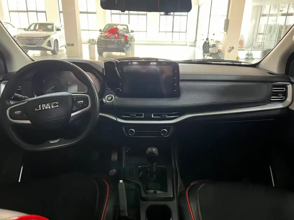 Jiangling Domain Tiger 7 Yuhu 7 2022 2.0T manual diesel four-wheel drive exclusive standard axle 2023 — миниатюра 5