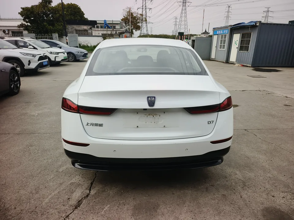 Roewe D7 EV 510 rear drive flagship version 2023 — миниатюра 2