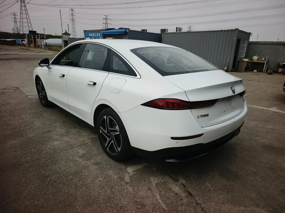 Roewe D7 EV 510 rear drive flagship version 2023 — миниатюра 4